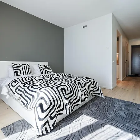Elegant Flat Heart Of - Family Of 3 People Appartamento